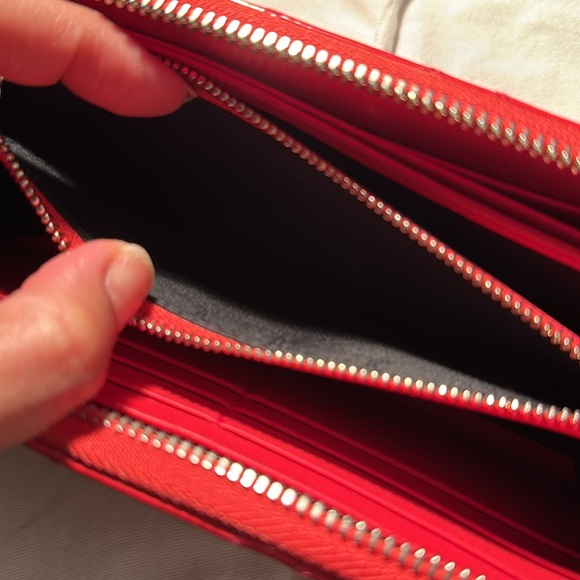 Christian Dior patent long wallet with charm - Picture 9 of 17